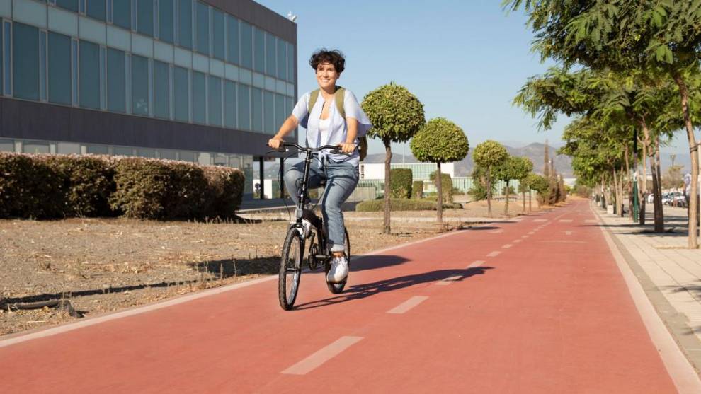¿Dónde está el primer carril bici solar del mundo? ¿En España hay alguno?