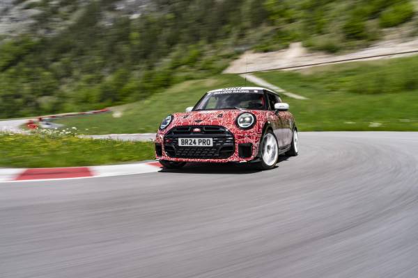 El nuevo Mini John Cooper Works debutará en las 24 horas de Nürburgring