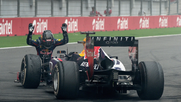 Sebastian Vettel celebrando su cuarto título Mundial con Red Bull $!Sebastian Vettel celebrando su cuarto título Mundial con Red Bull