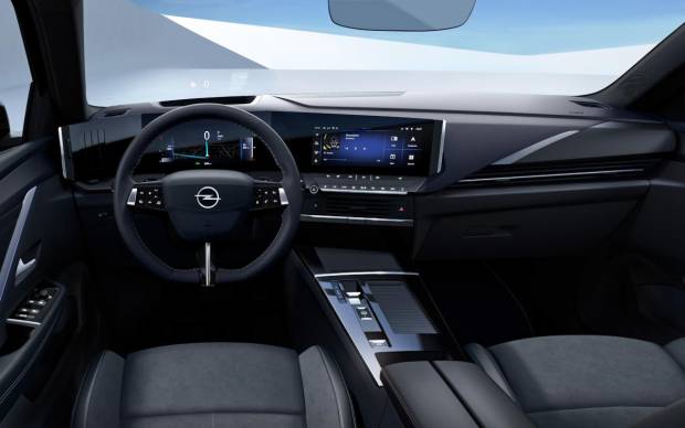 $!Interior del Opel Astra