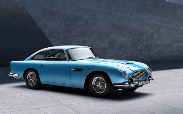 $!¿Sabes cuántos años cumple el Aston Martin DB5?