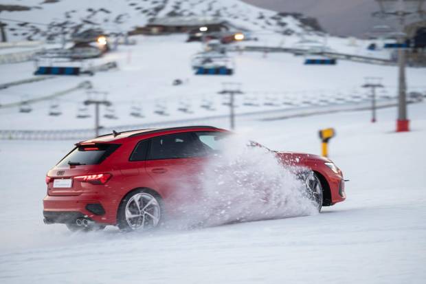 $!Audi night winter experience: el curso de conducción definitivo