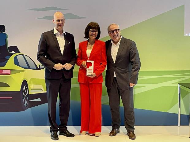Reconocimiento a los mejores en el Automobile Barcelona $!Reconocimiento a los mejores en el Automobile Barcelona