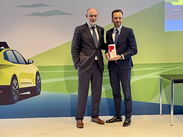 Reconocimiento a los mejores en el Automobile Barcelona $!Reconocimiento a los mejores en el Automobile Barcelona