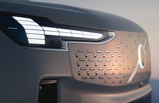 Faros delanteros del Volvo EM90 y el logo iluminado $!Faros delanteros del Volvo EM90 y el logo iluminado