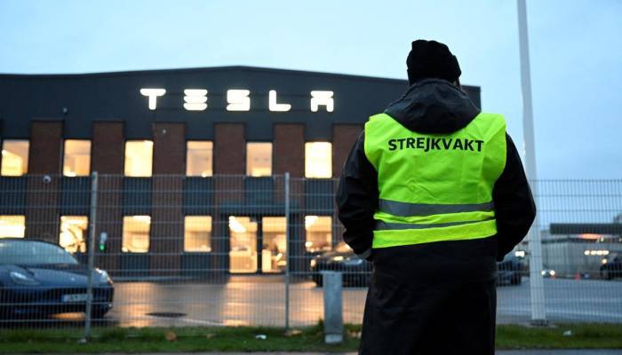 Tesla se enfrenta a sus trabajadores en la huelga más larga de Suecia