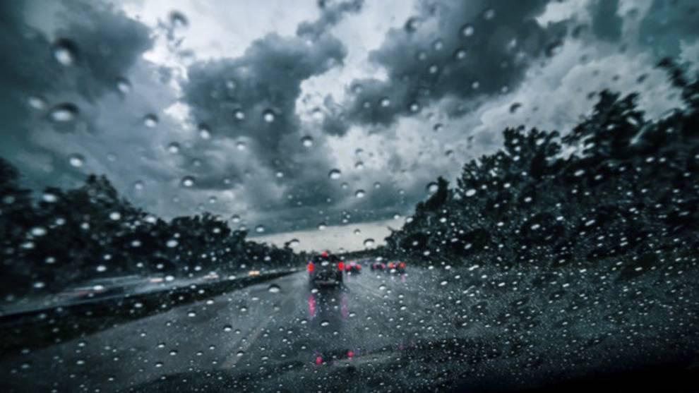Cómo conducir en episodios de lluvias intensas