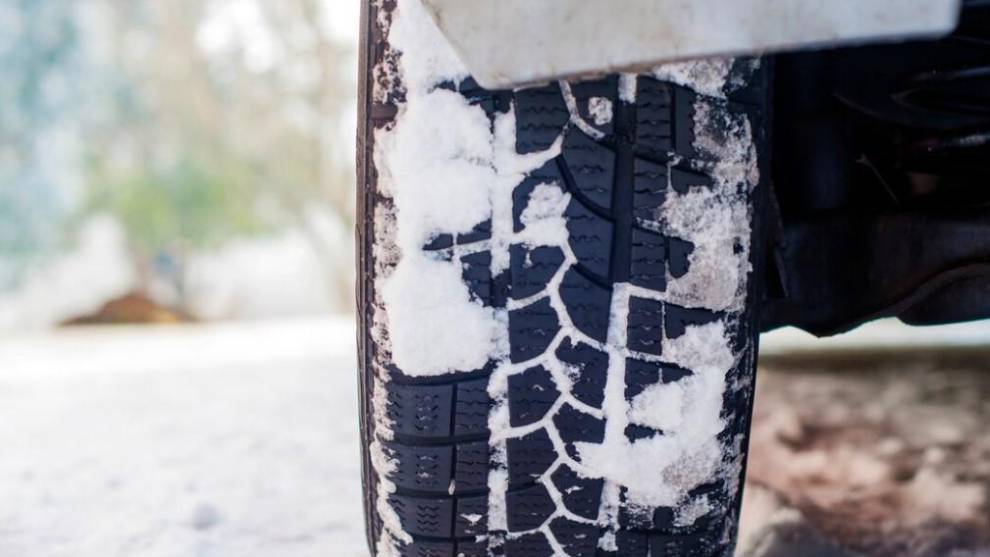 ¿Son los neumáticos de invierno una mejor opción que las cadenas?
