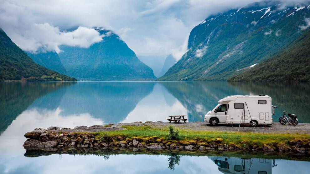 Los 6 mejores sitios para escaparte con tu caravana estos días