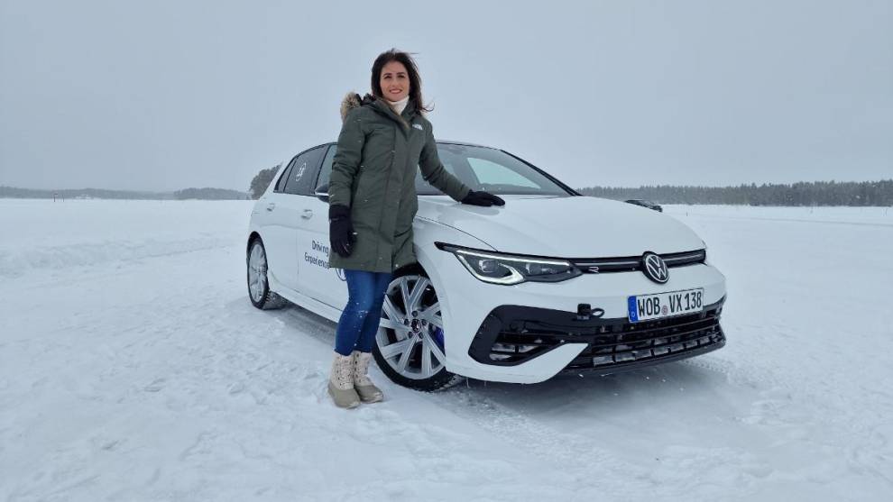 Aprendemos a conducir sobre hielo en la Volkswagen Ice Driving Experience en Suecia