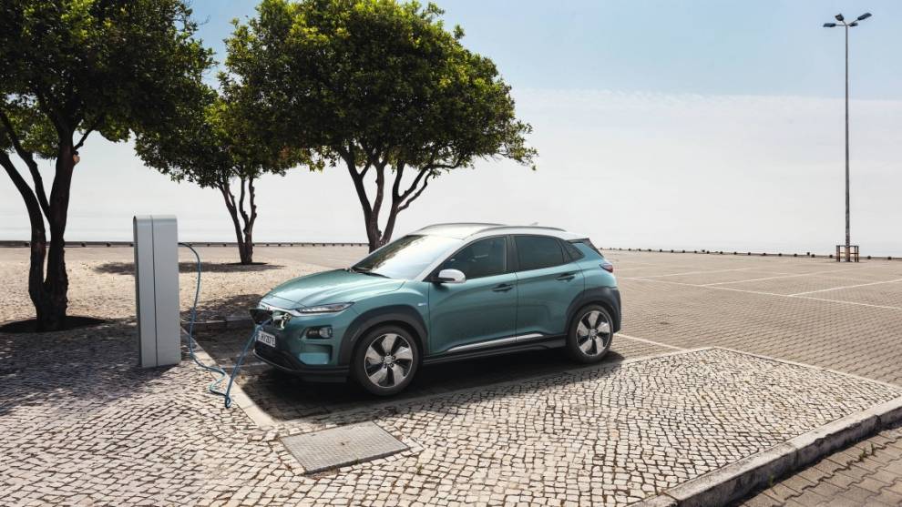 Hyundai instala gratis el punto de recarga al comprar un coche eléctrico
