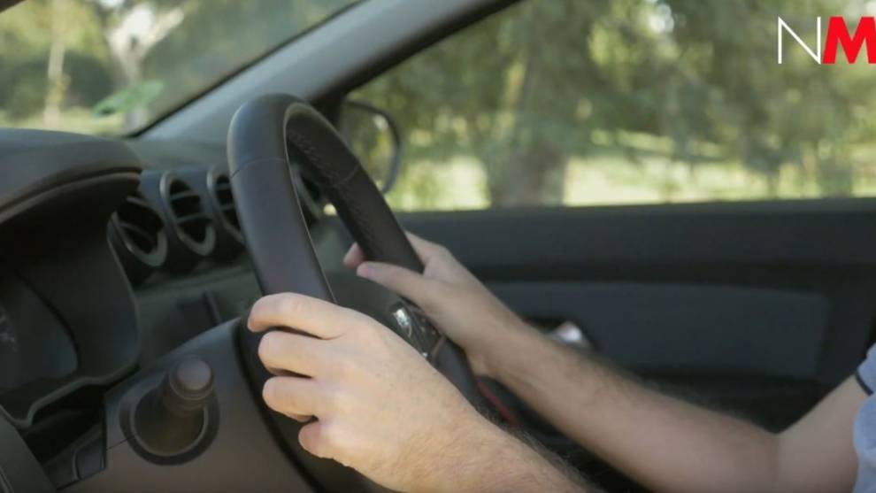 Vídeo: cómo sentarse correctamente en el coche