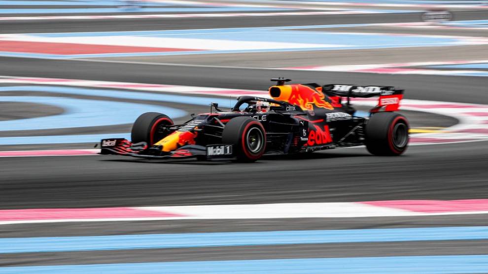 Verstappen, pole de líder en Francia