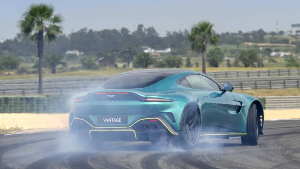 Prueba del Aston Martin Vantage en circuito