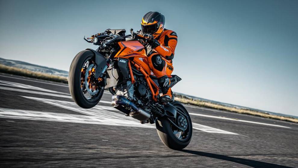 KTM da alas a su bestia 1390 Super Duke R