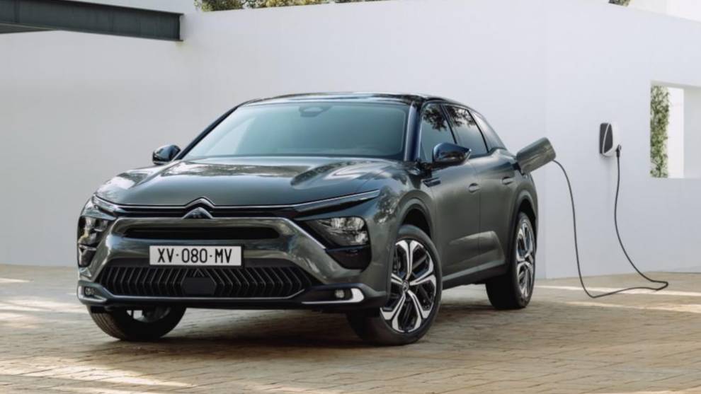 Citroën lanza un nuevo motor híbrido enchufable para el C5 X