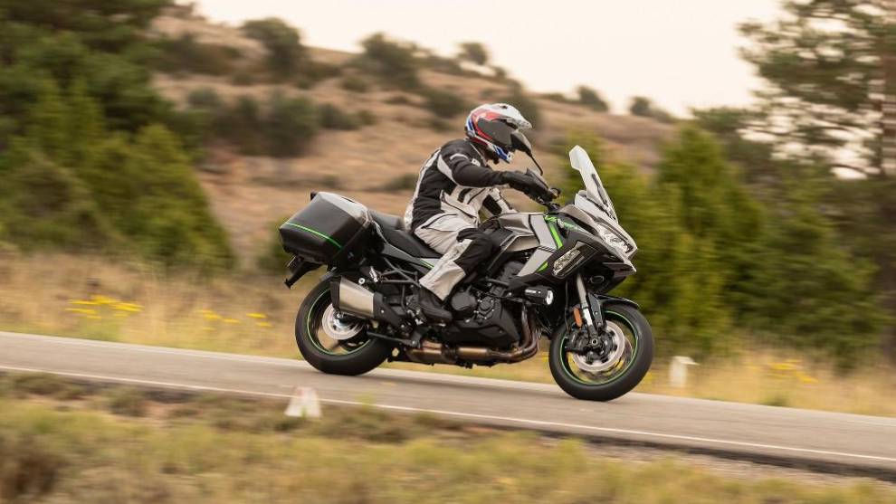 Kawasaki Versys 1100: Tren de largo recorrido