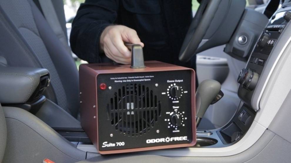 Desinfectar el interior del coche con una máquina de ozono elimina el 99%  de coronavirus