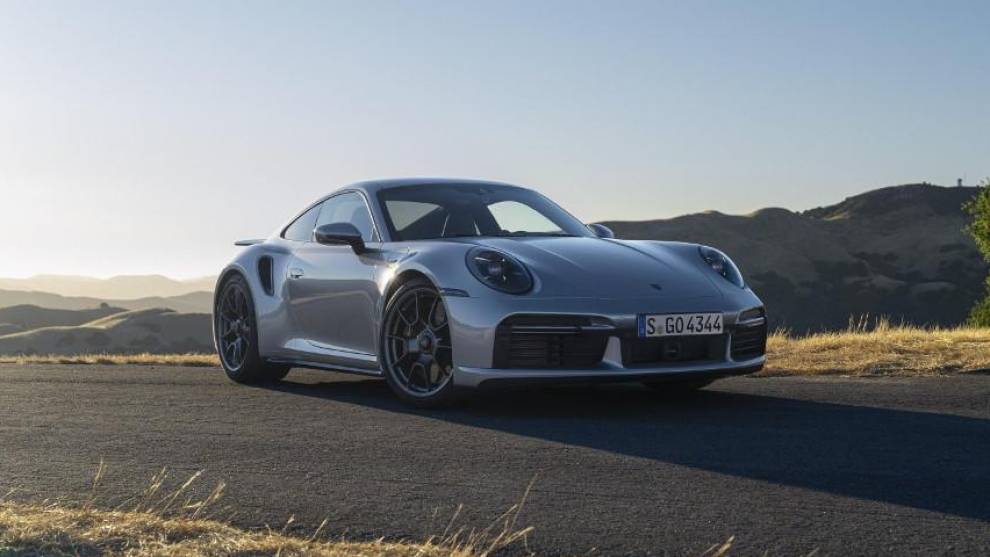 Porsche 911 Turbo 50 Years, una edición especial limitada a 1.974 unidades que evoca los históricos modelos 911 Turbo