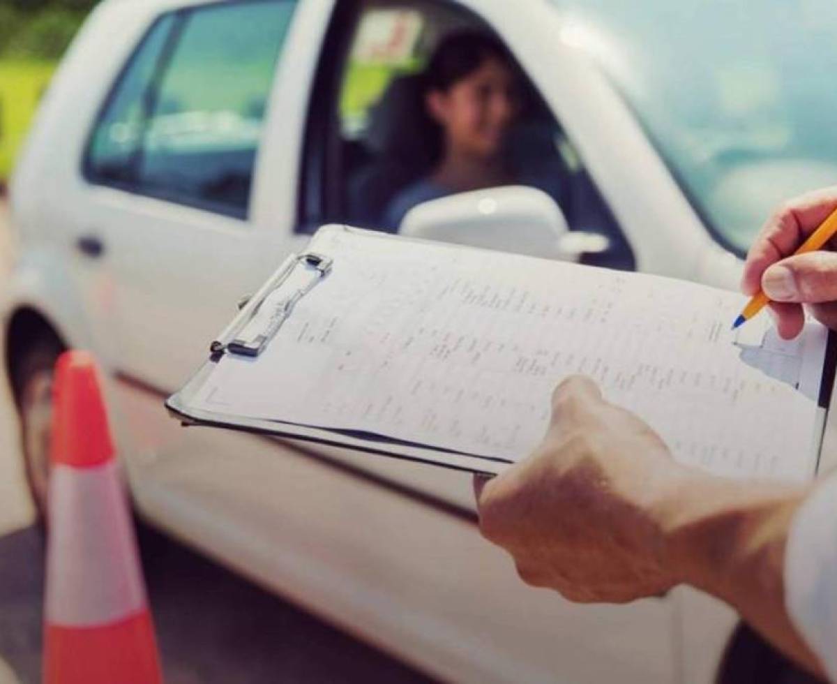 Todo lo que deberías saber acerca del carnet de conducir en prácticas