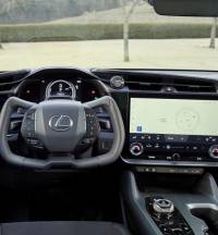 Lexus equipa el RZ con un sistema de calefacción por infrarrojos