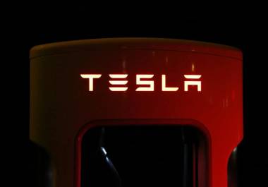 Tesla baja un 23% el precio de la cuota mensual para su red de supercargadores en Europa