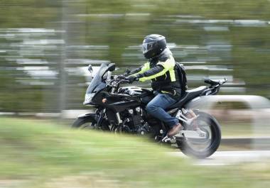 Más de 700 motoristas denunciados en la última campaña de la DGT