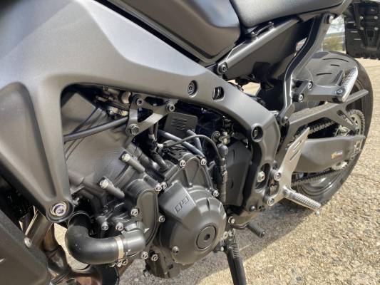 $!Los sistemas de ayuda de la Yamaha MT-09 la convierten en una moto fácil.