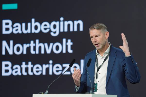 Northvolt eleva sus pérdidas hasta los 939 millones de euros