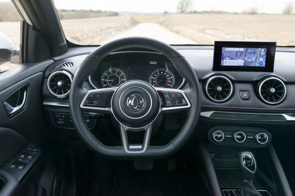 $!El diseño interior del nuevo DFSK 500