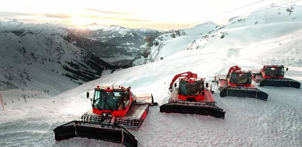 $!Estos vehículos también soportan las condiciones del paisaje helado