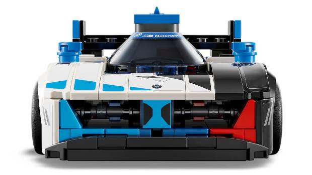 $!El BMW M Hybrid V8 de Lego