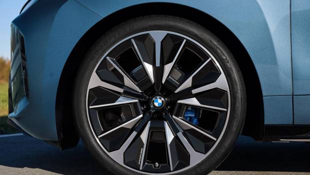 $!BMW lleva al extremo las prestaciones del iX