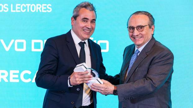 $!Javier Moll entrega el premio Directivo del Año a Josep Maria Recasens.