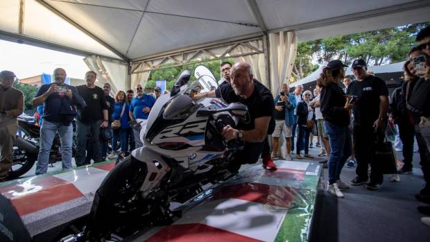 $!Simuladores de los BMW Motorrad Days