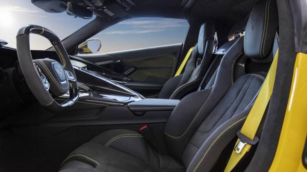 $!Chevrolet Corvette ZR1 Coupe interior, looking across the cabin from the driver’s side to passenger side. Preproduction model shown. Actual production model may vary.