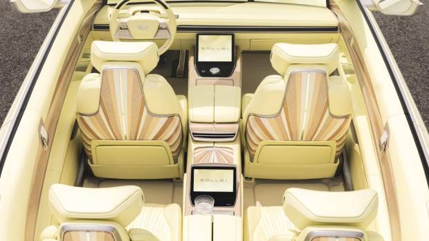 $!Birds eye view of Cadillac SOLLEI concept vehicle with bespoke Sola Yellow Iridescent interior