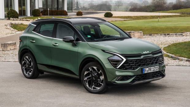 ¿Buscas un coche híbrido? Estos fueron los 10 más vendidos en 2024 en España