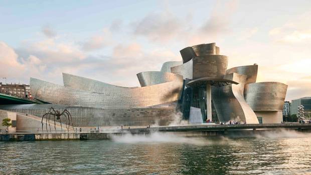 $!El Museo Guggenheim de Bilbao, una de las muchas paradas obligatorias de la ruta por el norte