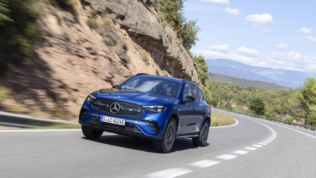 Mercedes-Benz apuesta por el lujo moderno y un dinamismo depurado con el nuevo GLC