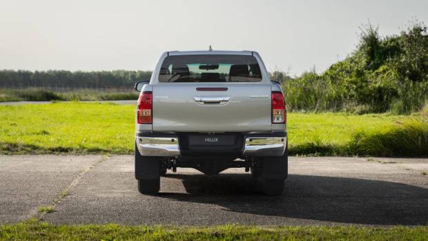 $!El Toyota Hilux, ahora con tecnología híbrida de 48V y etiqueta ECO