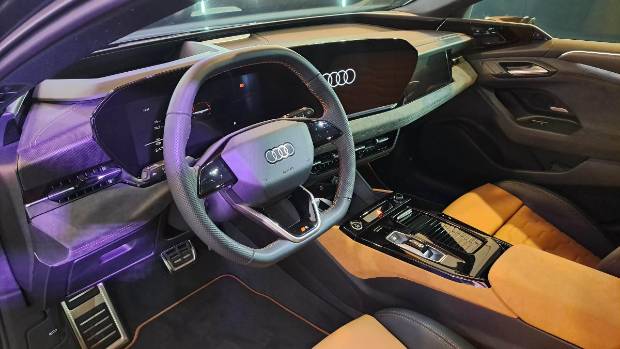 $!El diseño interior del Audi A6 e-tron