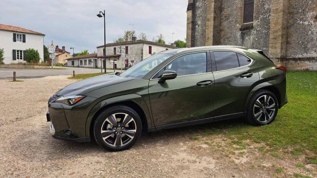 $!El nuevo Lexus UX 300h