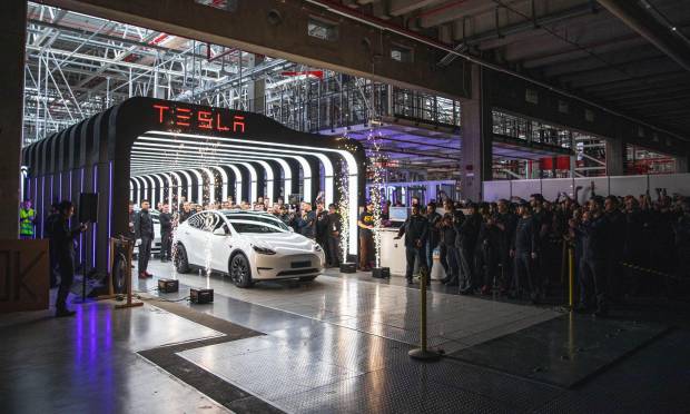 $!El Tesla Model 3 en la gigafactoría de Berlín