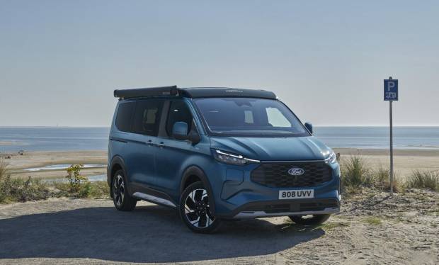 $!La Ford Transit Custom Nugget Active PHEV