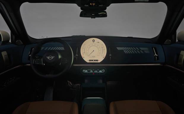 $!Interior del Mini Countryman E