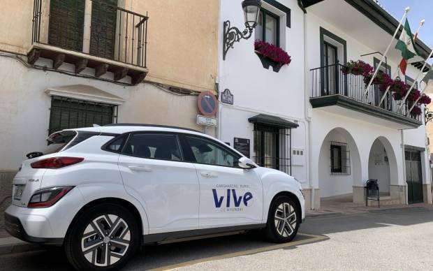 $!El Hyundai Kona eléctrico del servicio VIVe en Otura