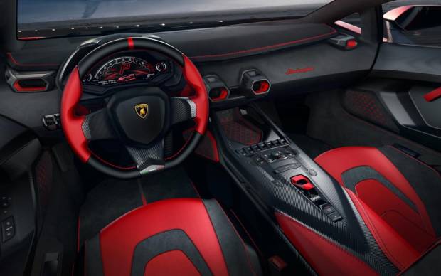 $!Interior del Lamborghini Invencible