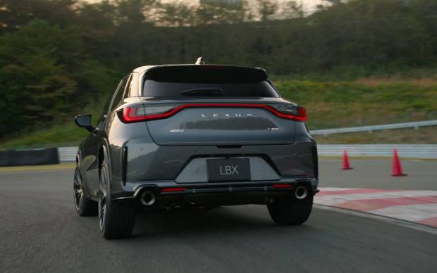 $!El presidente de Toyota crea un Lexus LBX de ‘carreras’