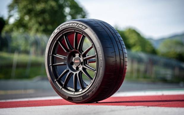 $!Pirelli Trofeo RS